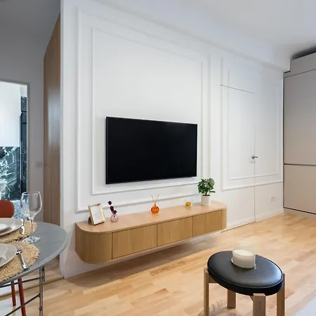 Echo Piata Victoriei Sanador Apartmán *