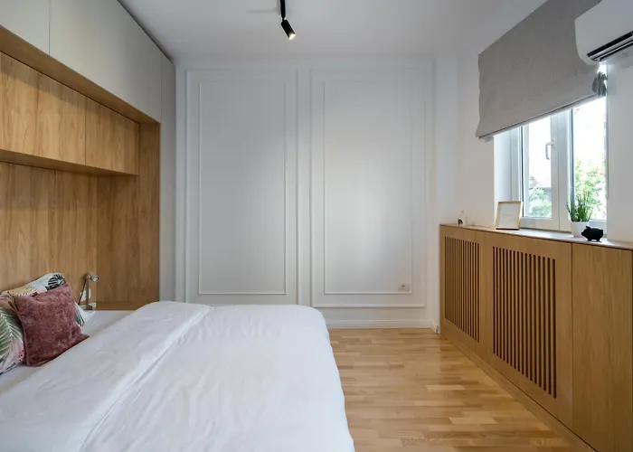 Echo Piata Victoriei Sanador *